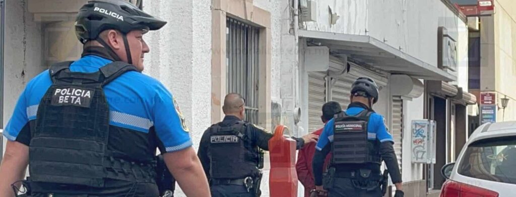 Detienen a hombre acusado de intentar robar en un edificio del Centro