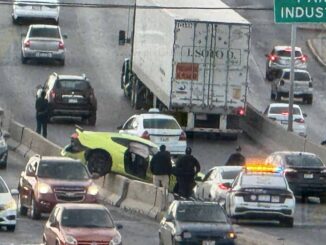 Aparatoso choque en el Juventud y Ortiz Mena provoca desquiciamiento del tráfico