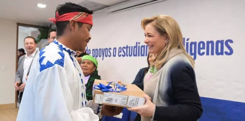 Maru Campos reafirma su compromiso de acercar los programas sociales de su Gobierno a quienes más lo necesitan