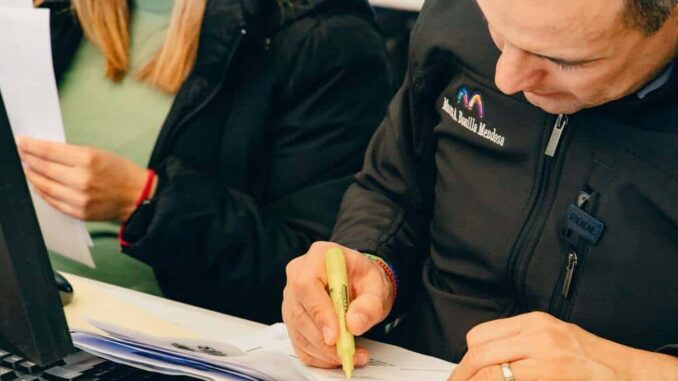 Recibe alcalde documentación del programa “Mi Beca Chihuahua Formación”