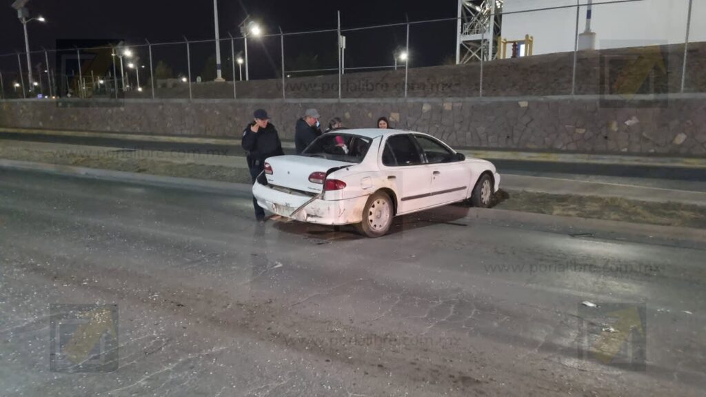 Choque en la colonia Revolución deja una persona lesionada