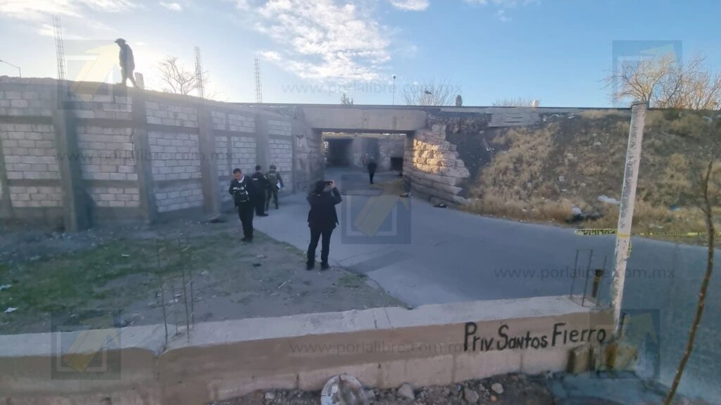 Hallan cuerpo calcinado bajo un puente en cruce de la avenida Flores Magón