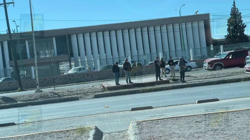 Hombre muere atropellado en el eje vial Juan Gabriel