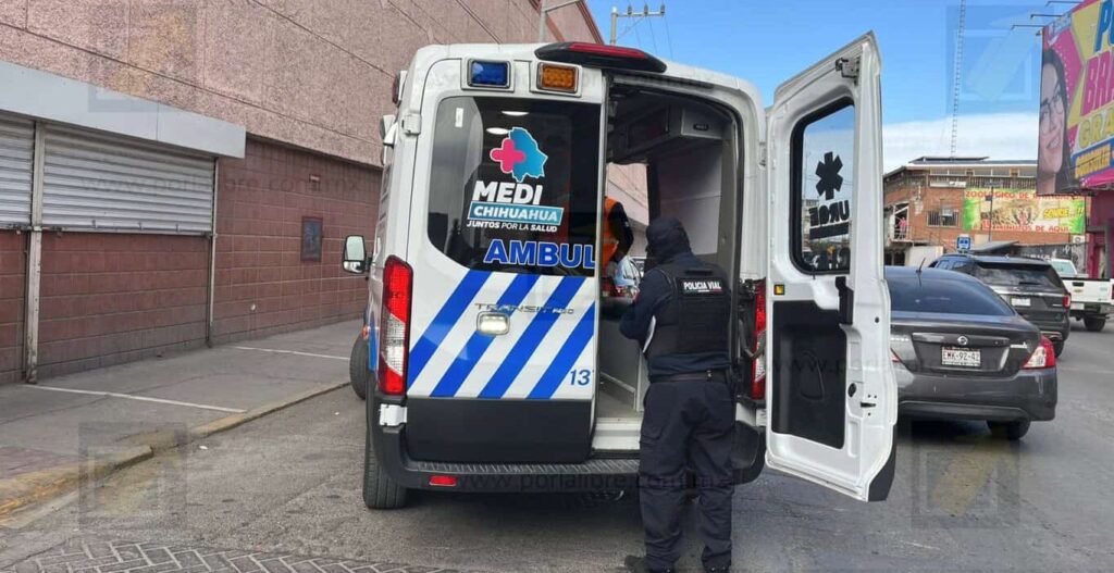 Mujer es atropellada en cruce del centro de la ciudad