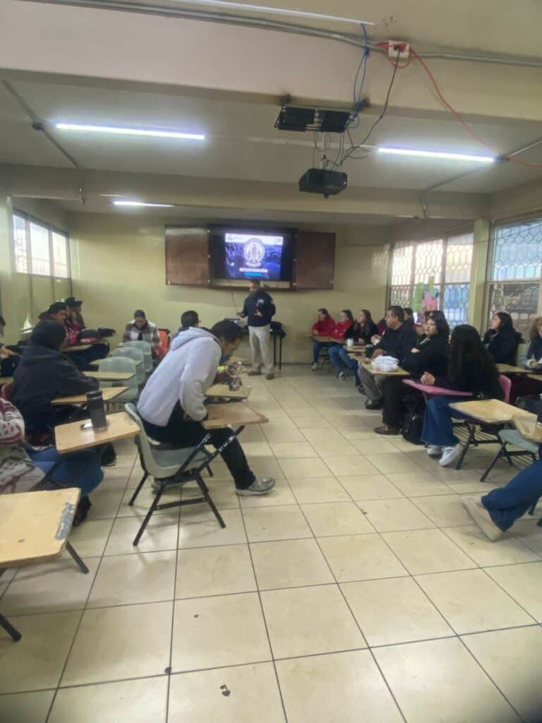 Continúa GOECHI jornadas de concientización en escuelas de Parral