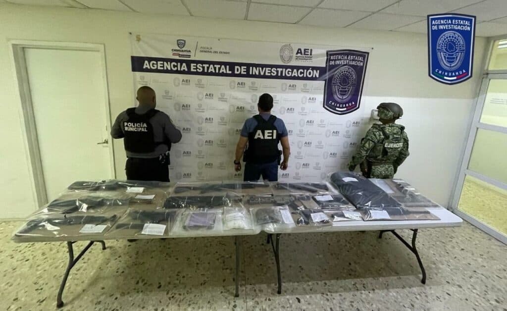 Asegura Operativo Conjunto arsenal y droga en pickup abandonada en Rinconada Los Nogales