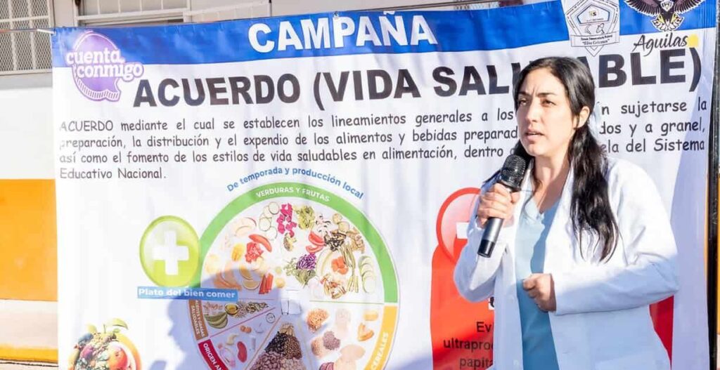 Llevan campaña de alimentación saludable a 300 estudiantes de Aquiles Serdán