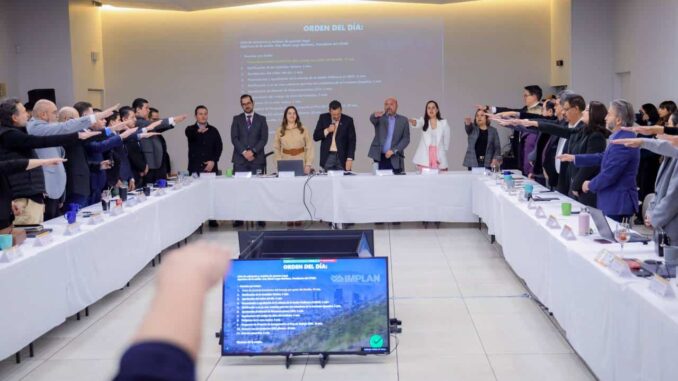 Toma alcalde Bonilla protesta a integrantes del Consejo de Ordenamiento Territorial y Desarrollo Urbano