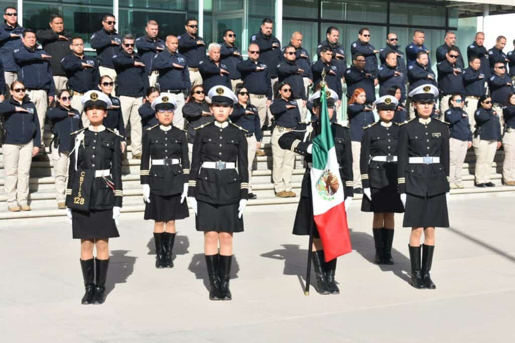 Promueve GOECHI valores cívicos con honores a la bandera en la Fiscalía Zona Norte