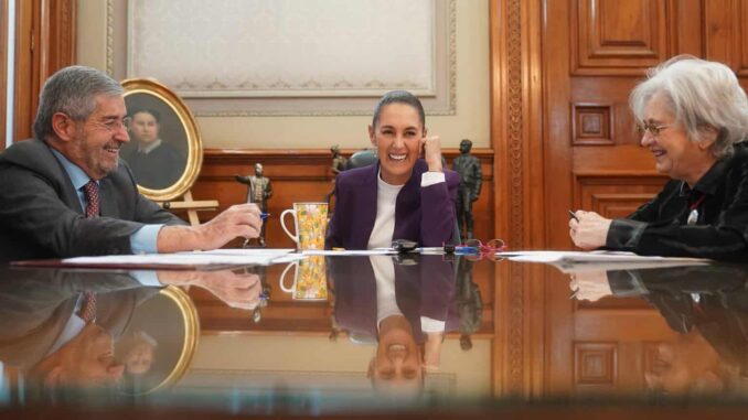 Boric llama a Sheinbaum para «fortalecer la cooperación» en medio de guerra comercial