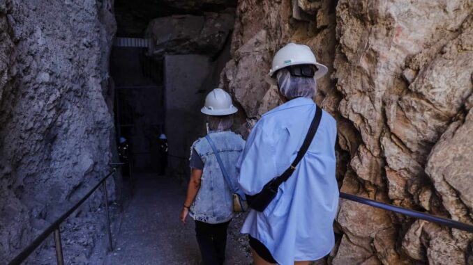 Festeja el mes de la familia con dos domingos gratis en las Grutas Nombre De Dios