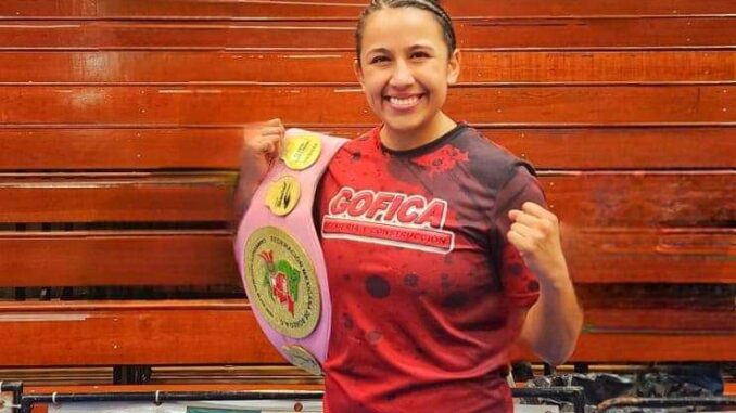 Boxeadora juarense compite en Serbia por campeonato mundial