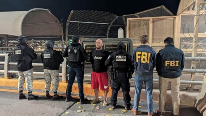 Captura Fiscalía Especializada a objetivo buscado por el FBI por el secuestro de dos menores