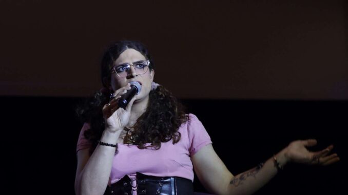 Más allá de ‘Emilia Pérez’, medios banalizan la identidad trans, critica directora