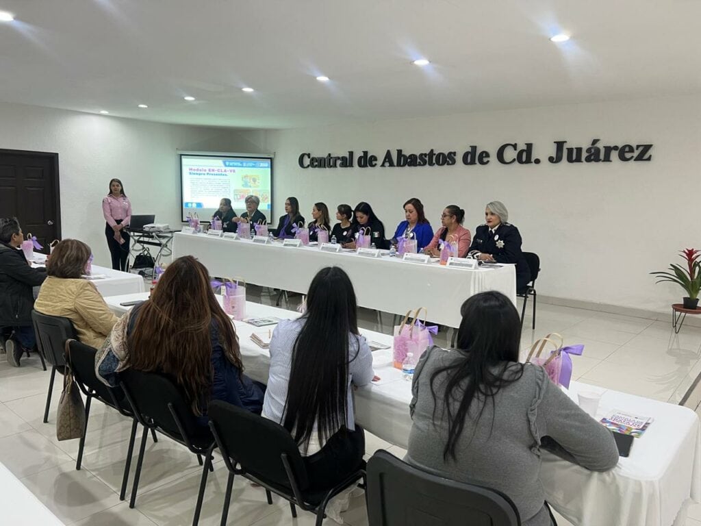 Promueven servicios de FEM y CEJUM en Conversatorio de Seguridad en la Central de Abastos