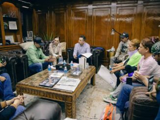 Acuerdan alcalde Bonilla y activistas trabajar juntos en pro de la protección de animales