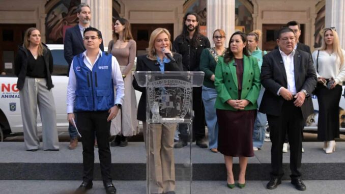 Maru Campos presenta plan de acción integral contra el maltrato animal en Chihuahua
