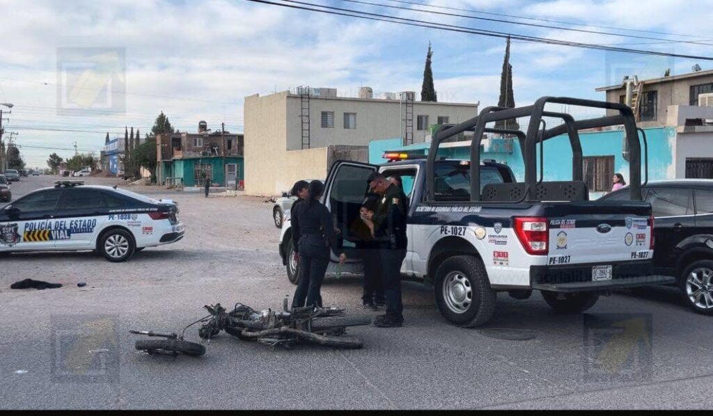 Motociclista sufre accidente tras omitir alto en cruce en la colonia Revolución