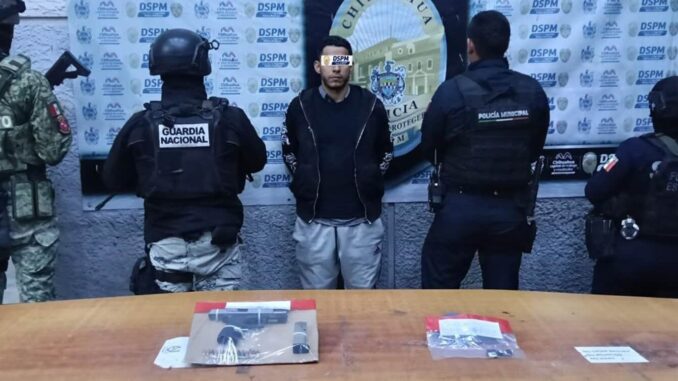 Asegura célula a hombre armado en cruce de la avenida Juan Escutia