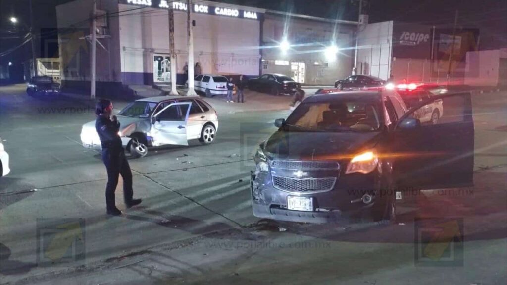 Choque en Nueva España y Calle Tercera deja tres lesionados