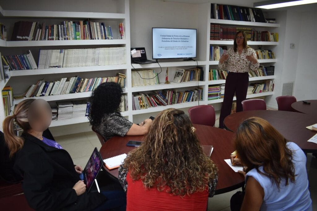 Difunde Fiscalía de Derechos Humanos mecanismos de protección para personas defensoras