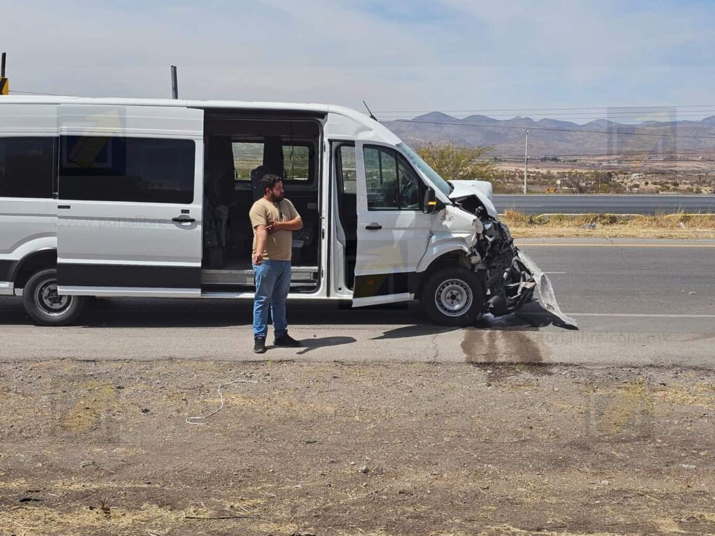 Choque en carretera Cuauhtémoc-Chihuahua deja tres mujeres lesionadas
