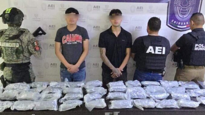 Detienen a dos jóvenes que transportaban más de 21 kilos de cristal