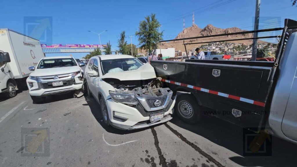 Carambola en avenida Pacheco provoca caos vial y deja una mujer lesionada