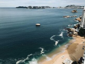 Cofepris advierte por seis playas contaminadas de cara a Semana Santa 2025