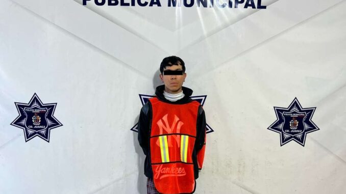 Detienen a hombre con cristal; lo investigan por otros delitos