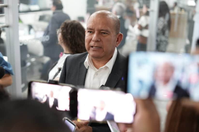 “Gana una sociedad y gana un sistema democrático”: Estrada