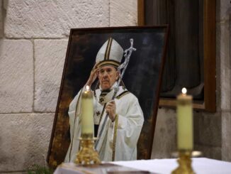 SRE externa condolencias por muerte del papa Francisco