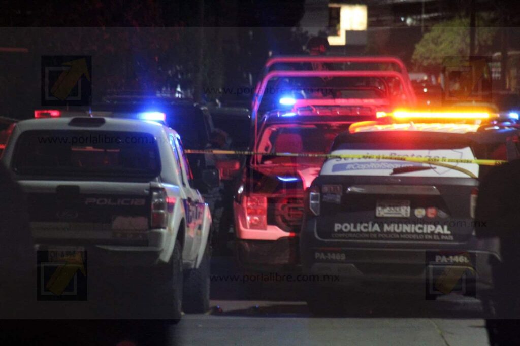 Mujer es asesinada a balazos al llegar a su domicilio en la colonia Insurgentes