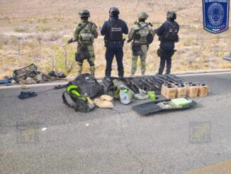 Aseguran arsenal abandonado tras enfrentamiento en la carretera Ojinaga – Aldama