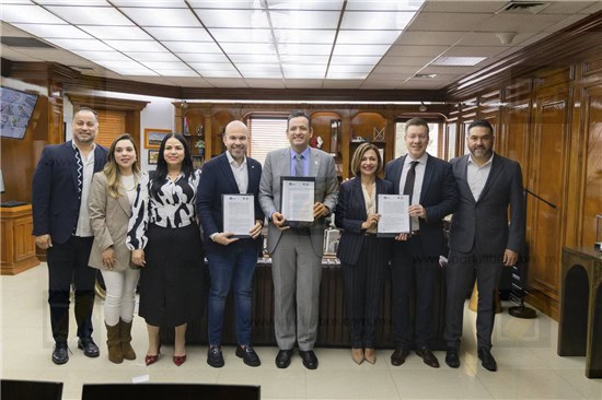 Firma Municipio convenio con la Organización Mundial de Alfabetización (WLO) para ofrecer clases de inglés a los chihuahuenses