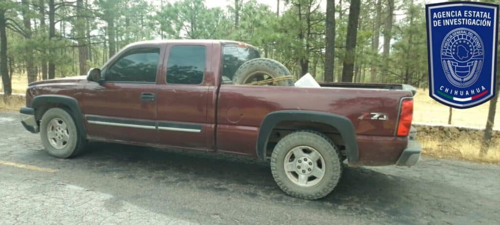 Localiza AEI pick up abandonada en carretera Guachochi- Parral