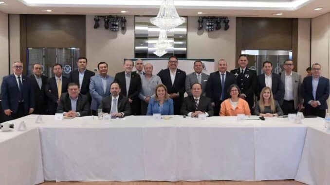 Maru Campos estrecha lazos con el sector privado en reunión con el Consejo Coordinador Empresarial en Juárez