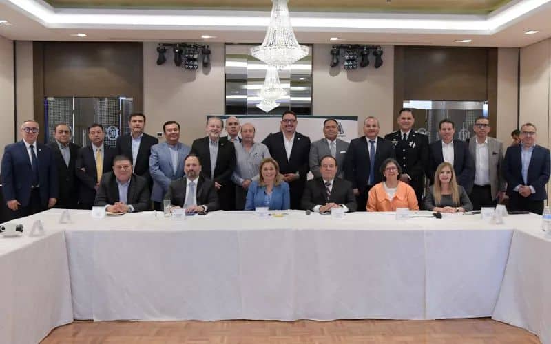 Maru Campos estrecha lazos con el sector privado en reunión con el Consejo Coordinador Empresarial en Juárez