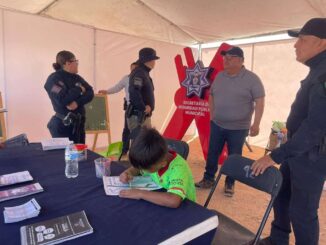 Orientan sobre seguridad y violencia de género en colonia Sierra Vista