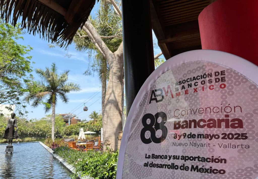 El sector financiero de México se alista para una reunión anual llena de retos económicos