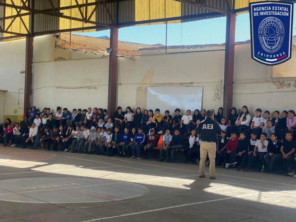 Continúa GOECHI jornadas de intervención en planteles de Parral