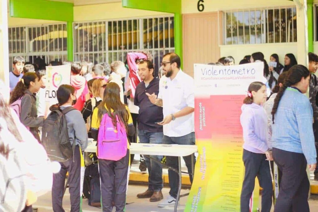 Organizan jornada integral de prevención contra violencia familiar en Secundaria No. 30