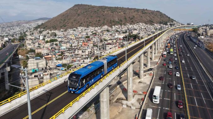 Sheinbaum da banderazo a pruebas del Trolebús Chalco-Santa Marta
