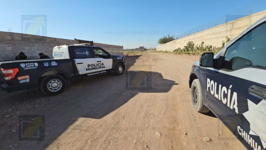 Hallan hombre sin vida en terreno baldío de la colonia Granjas del Valle 