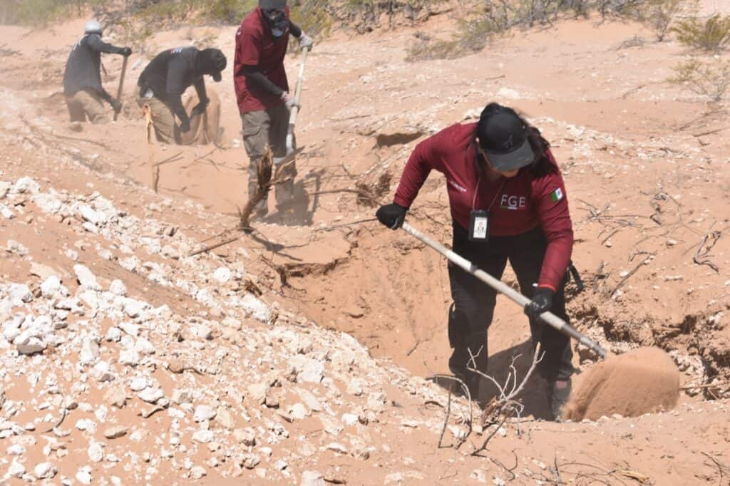 Inhuma FGE 43 cuerpos no reclamados; suman 99 en lo que va del año en la Zona Norte