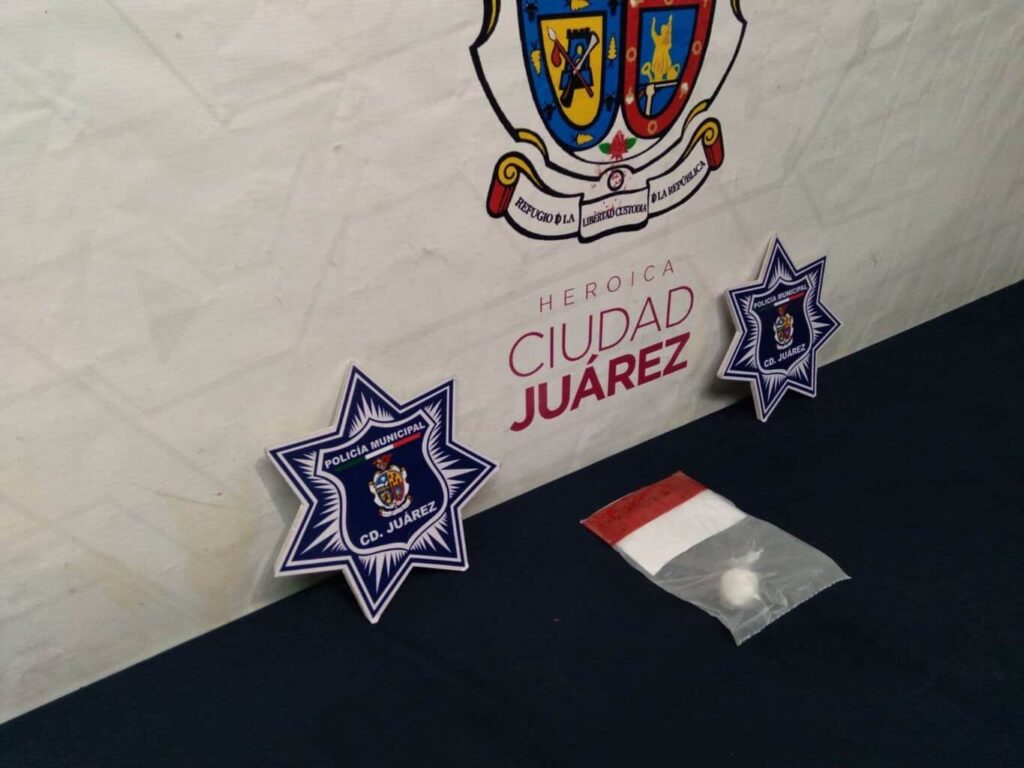 Detienen a dos adolescentes con cristal; los investigarán por secuestro