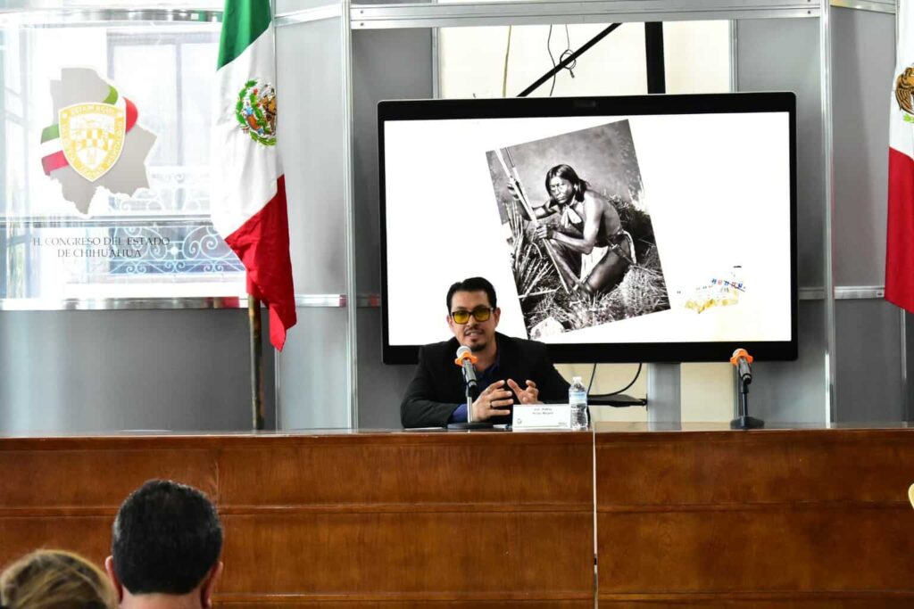 Imparte Congreso conferencia “La historia de los apaches en Chihuahua”