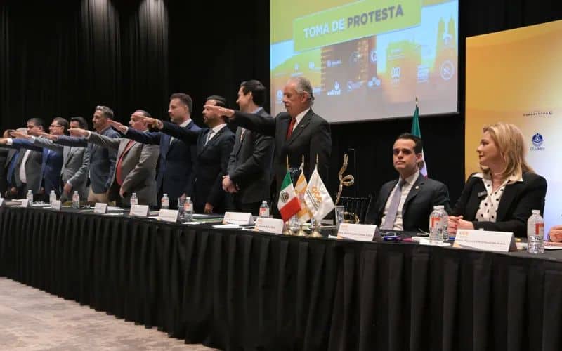 Acompaña Maru en toma de protesta de nueva Mesa Directiva del Consejo Coordinador Empresarial de Chihuahua
